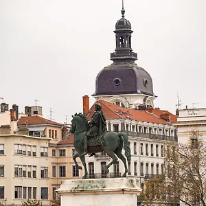 Dify Joseph Bonnet - Croix Rousse , Lyon France